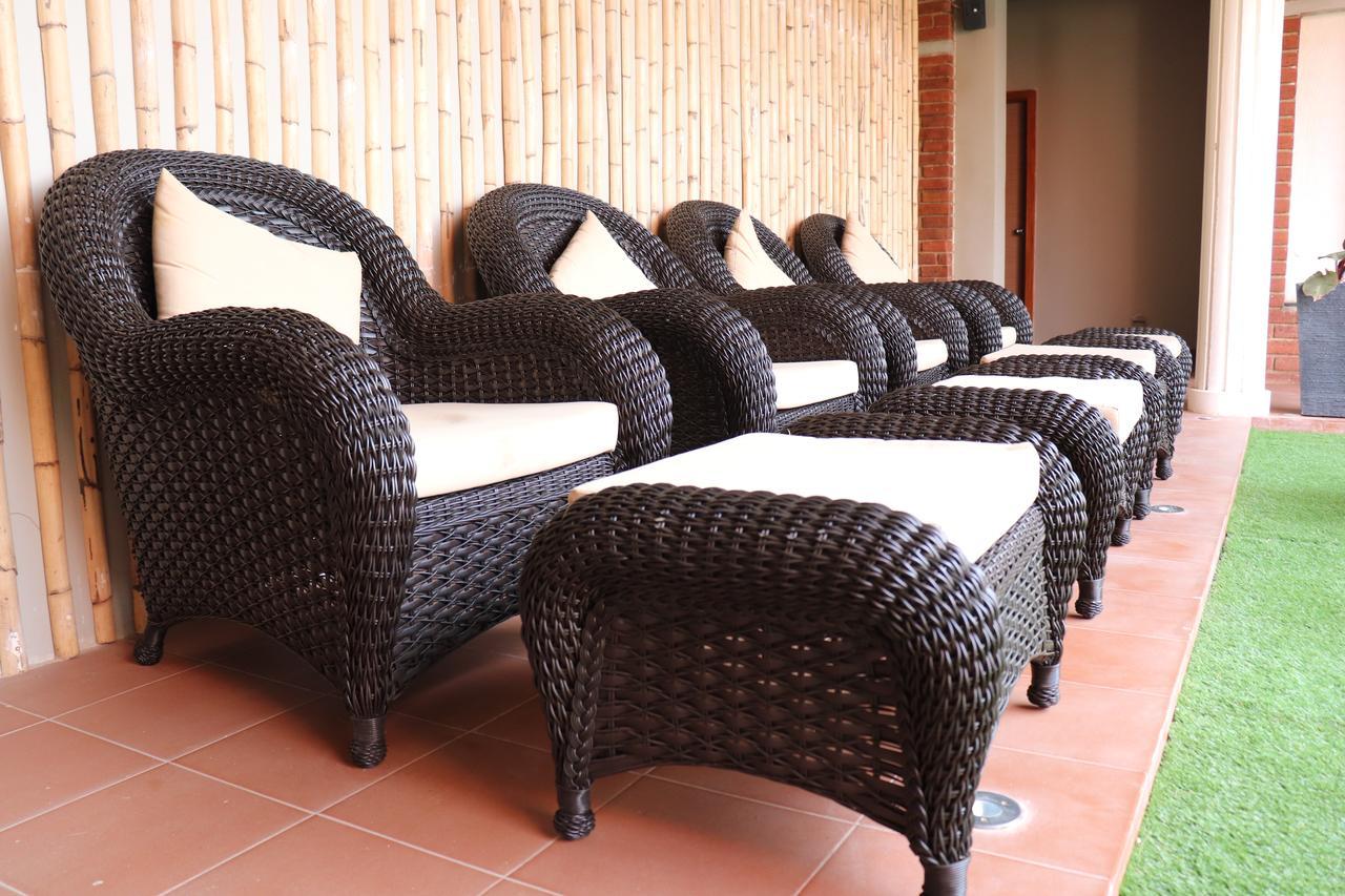 Swosti Chilika Resort Kanaipur Exteriör bild