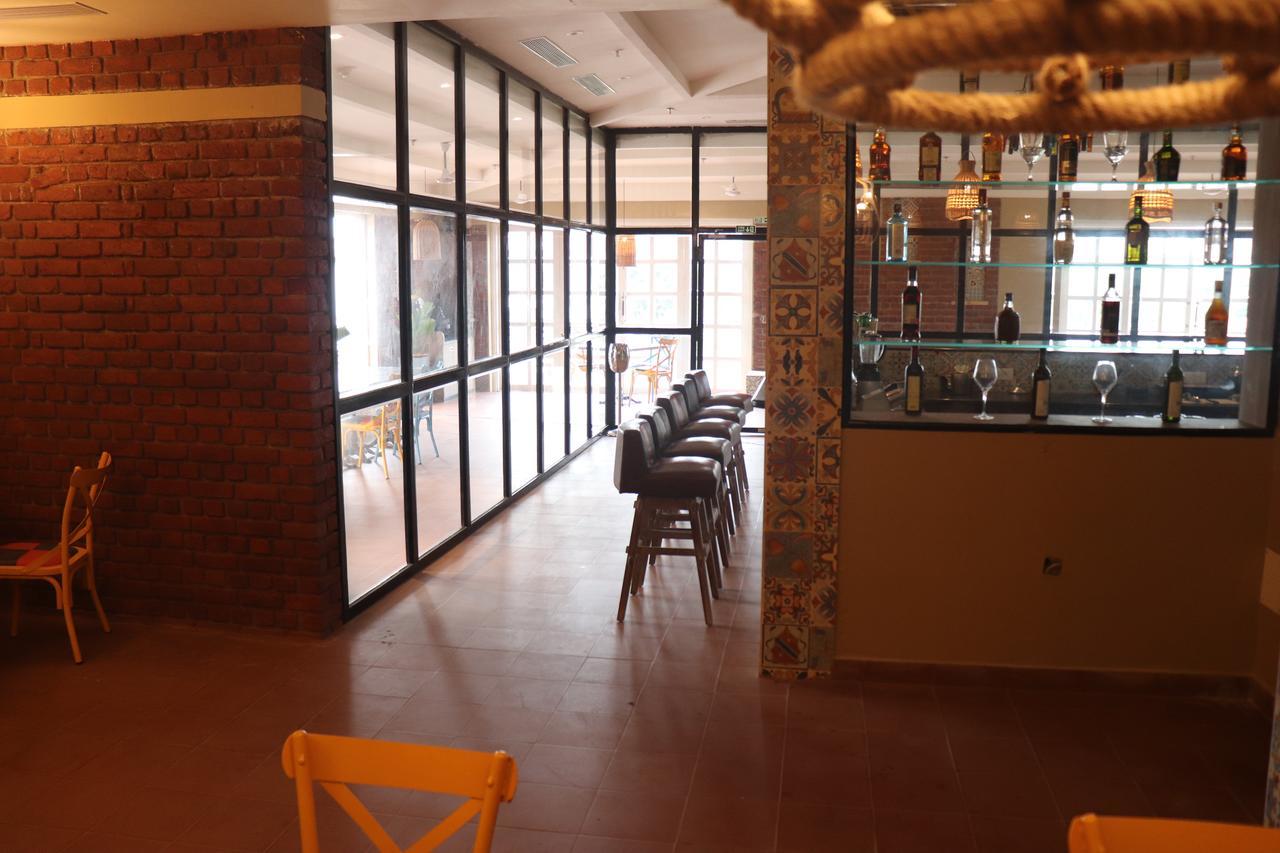 Swosti Chilika Resort Kanaipur Exteriör bild