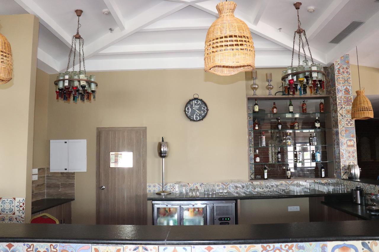 Swosti Chilika Resort Kanaipur Exteriör bild