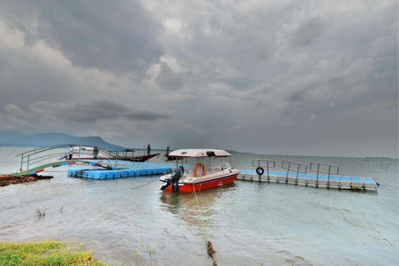 Swosti Chilika Resort Kanaipur Exteriör bild