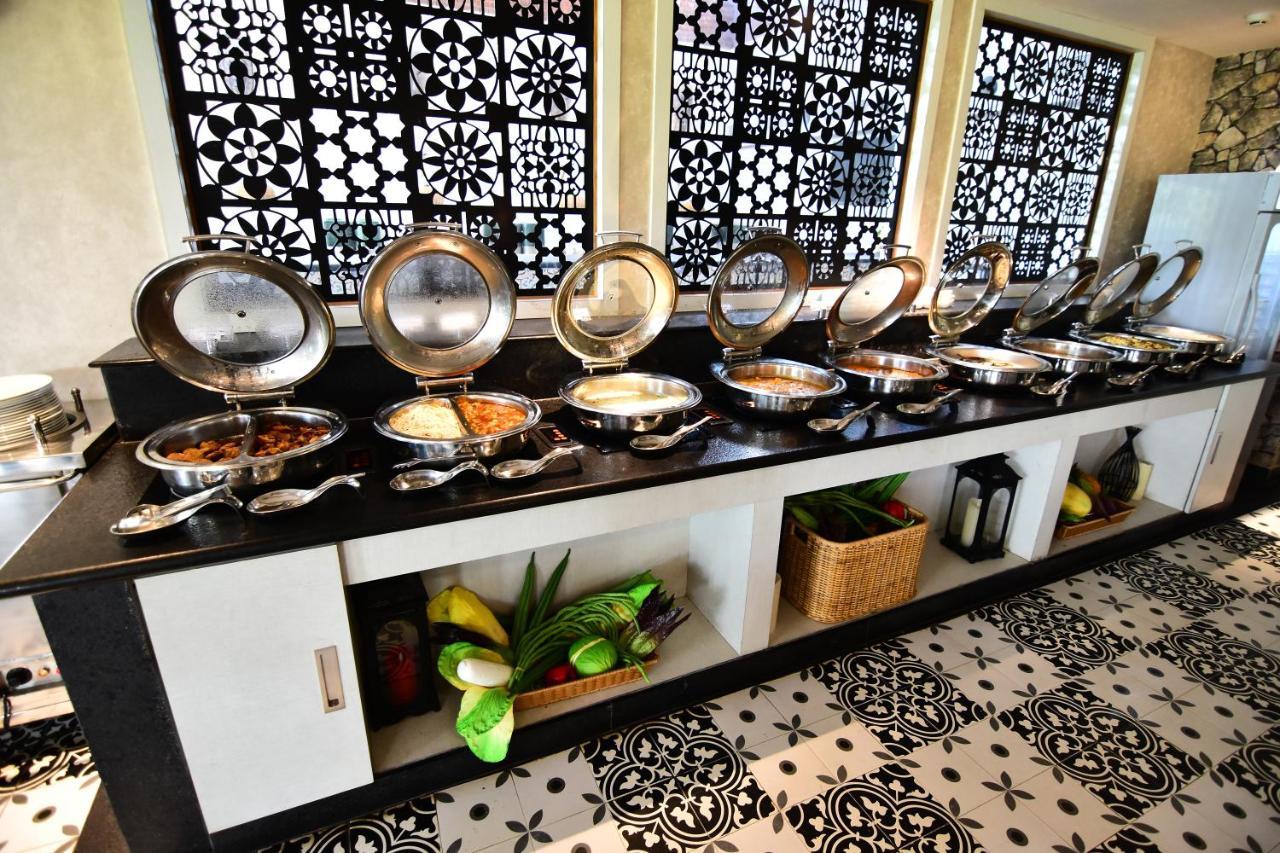 Swosti Chilika Resort Kanaipur Exteriör bild