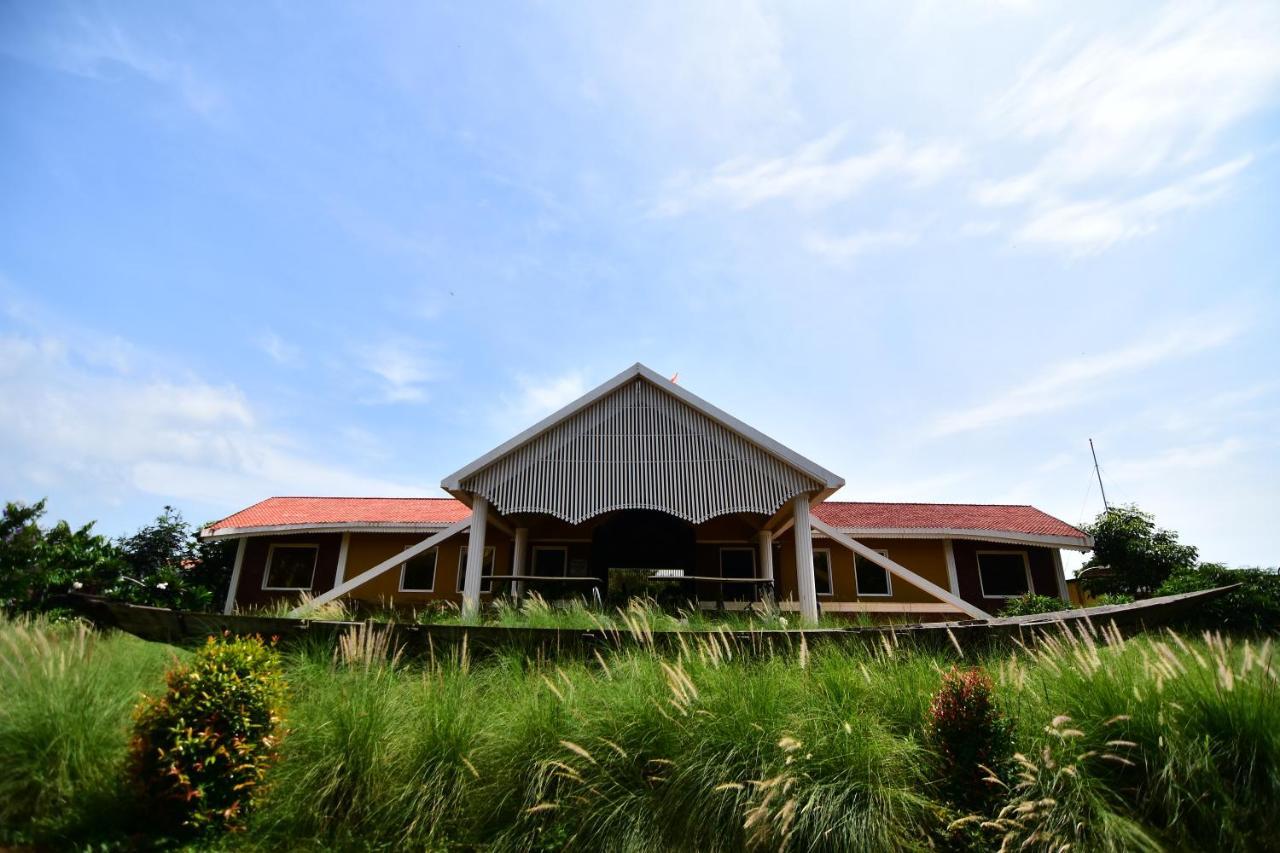 Swosti Chilika Resort Kanaipur Exteriör bild